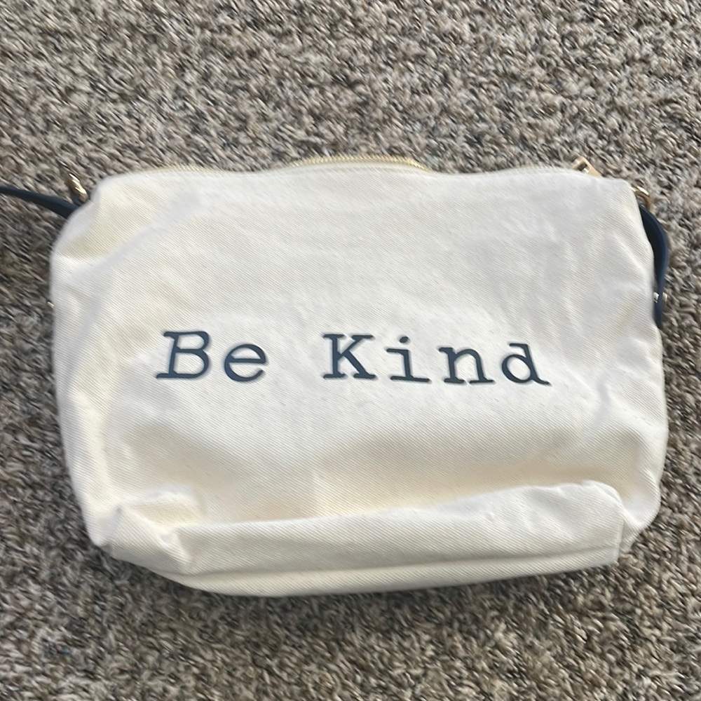 Be kind makeup bag